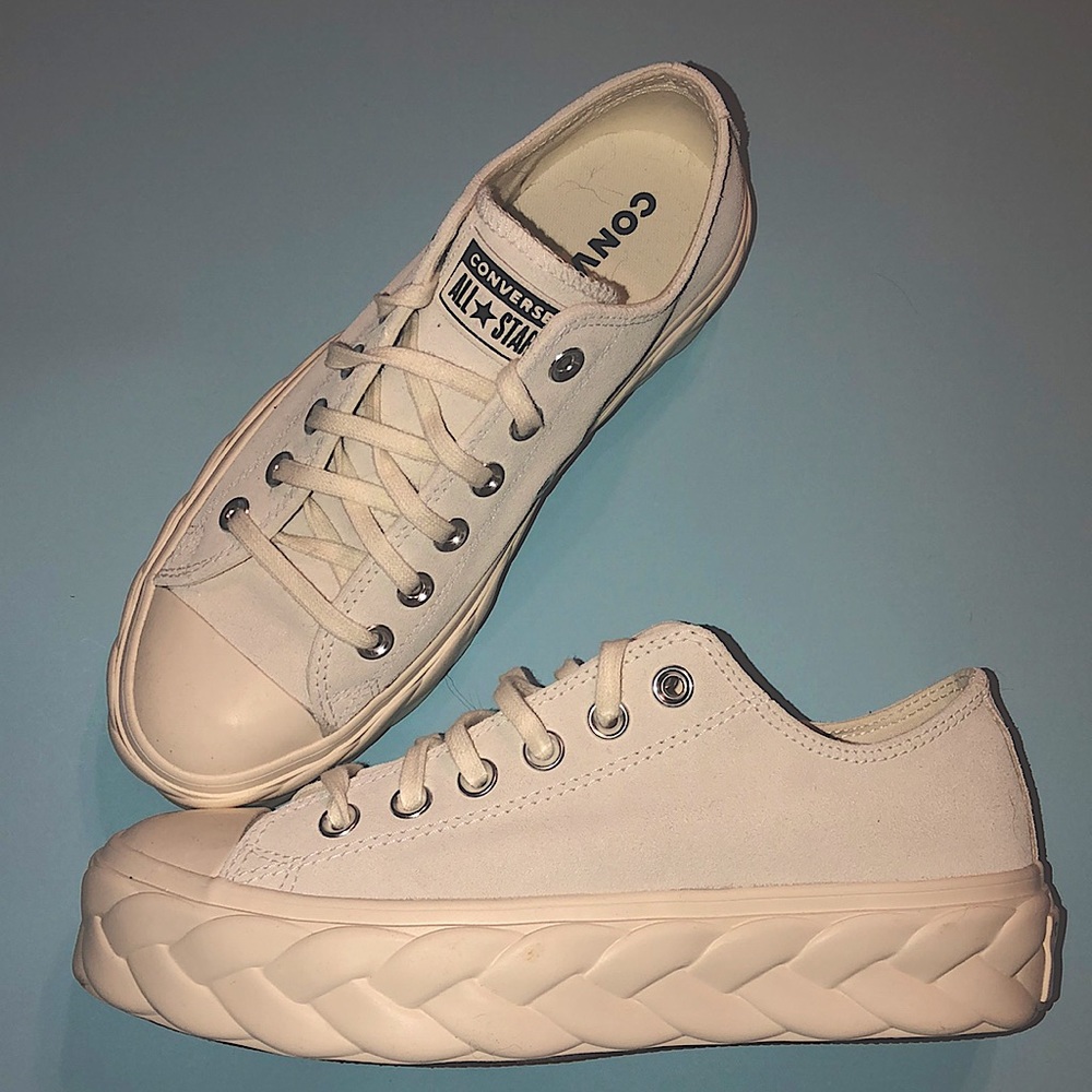 Converse All Star Braided Platform Shoes. Color white Size 7